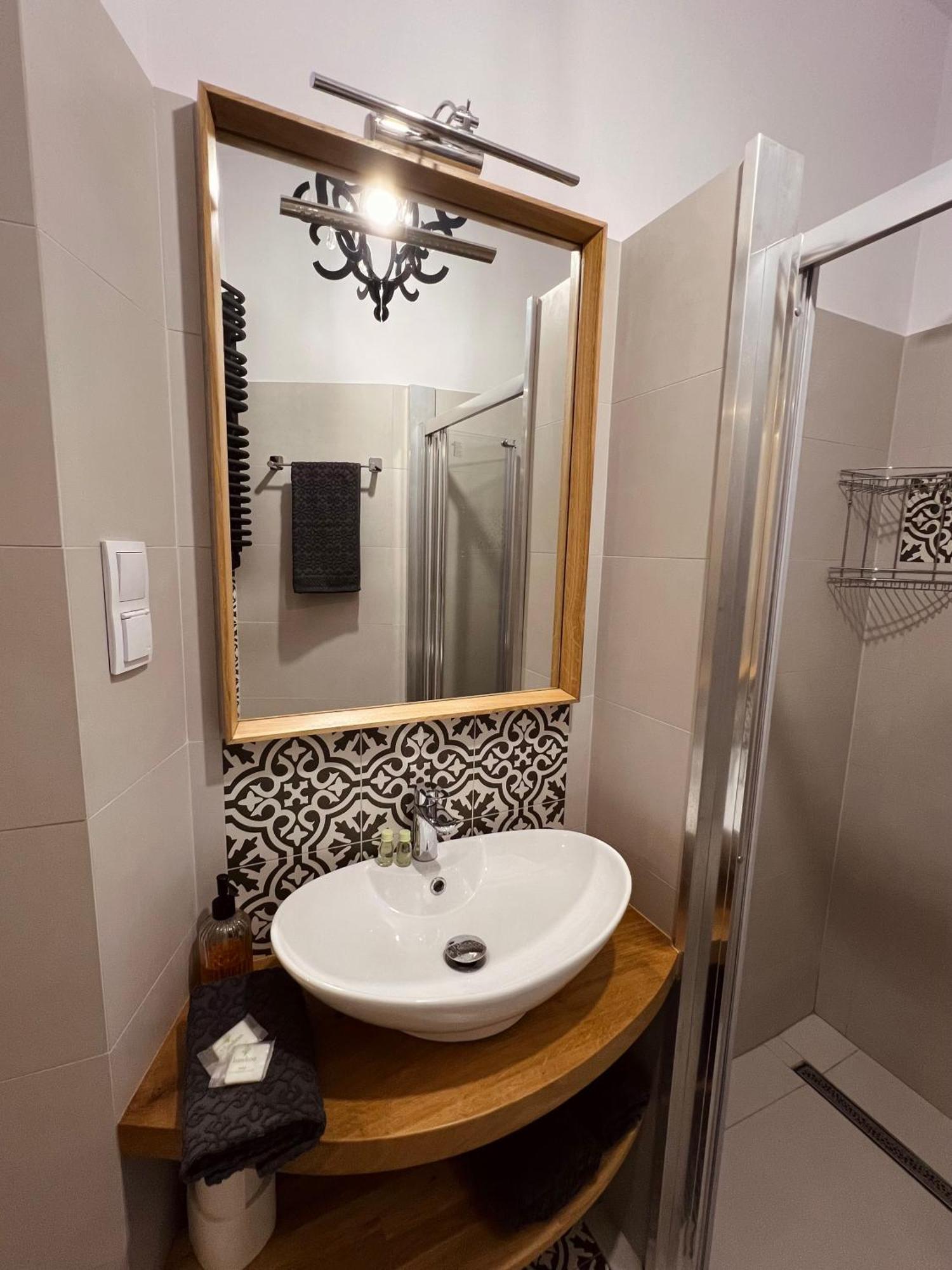 Apartament Rozy คราคูฟ ภายนอก รูปภาพ